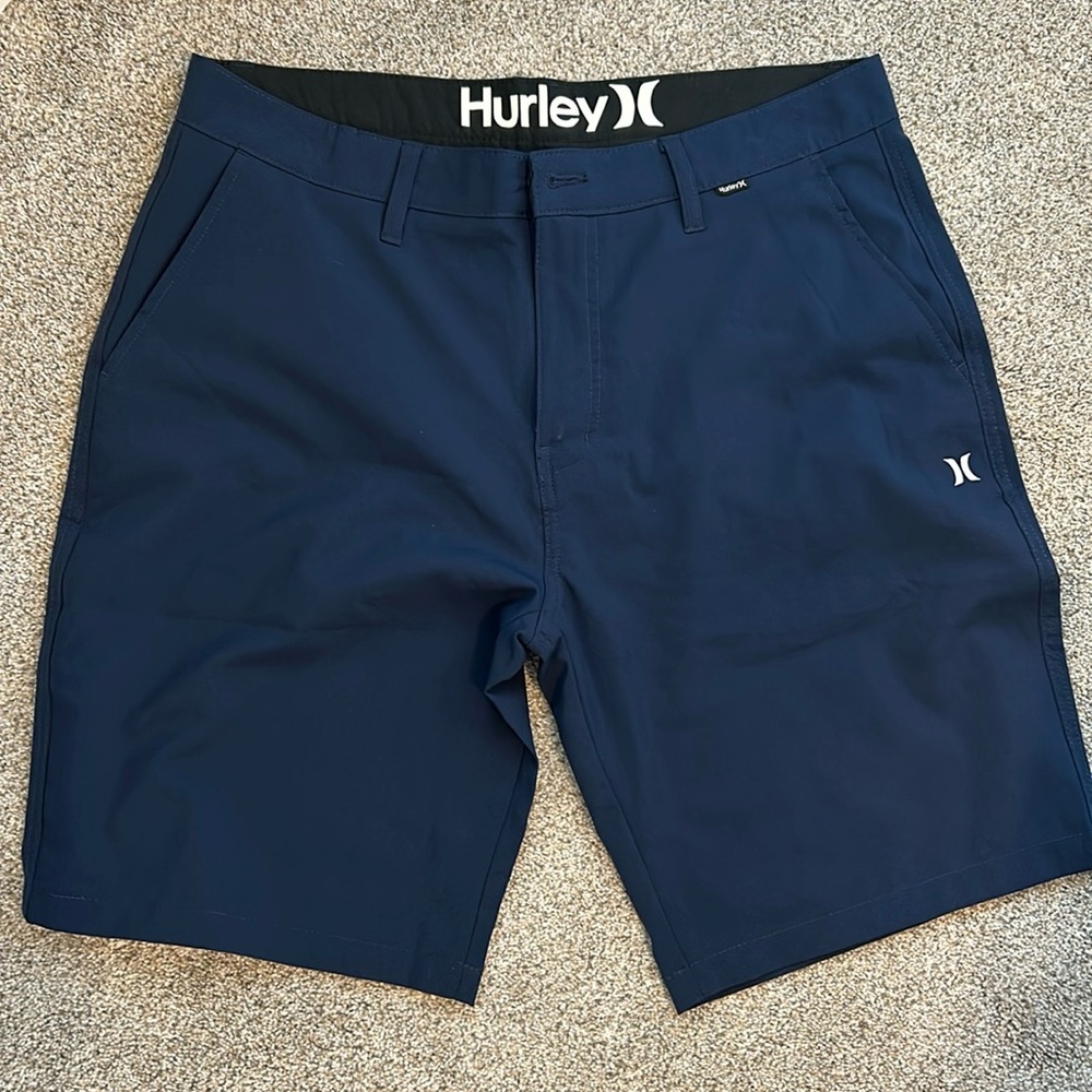 Men’s Hurley shorts size 34. Brand new never used.